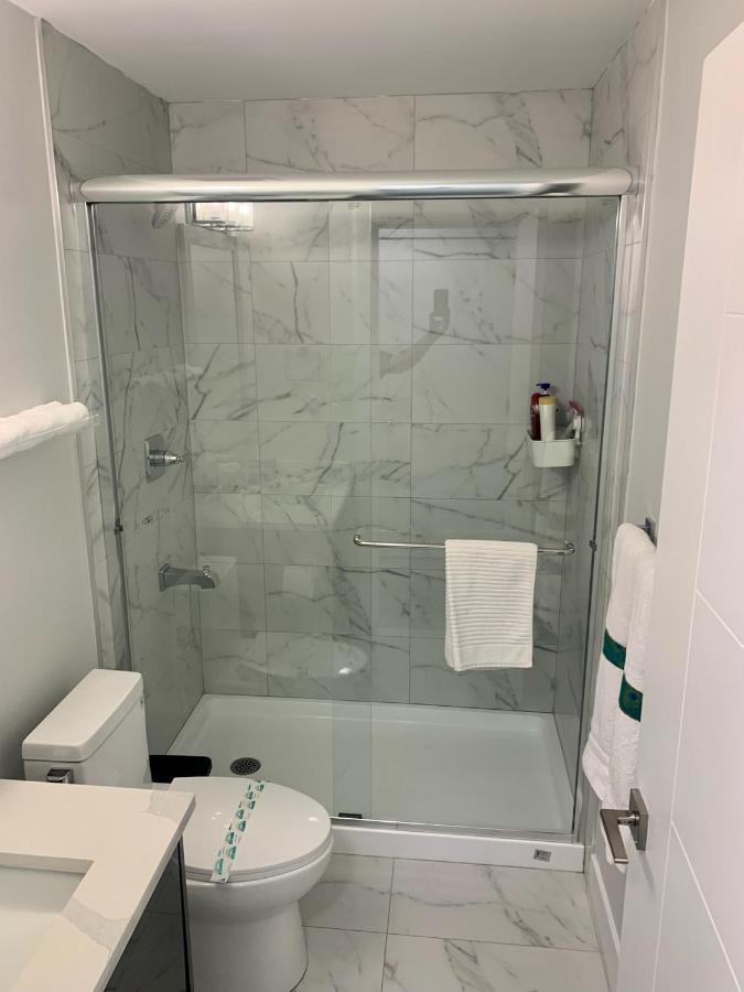 Luxurious & Stylish Two Bedroom Suite, Full Kitchen, Close To Vancouver 三角洲 外观 照片
